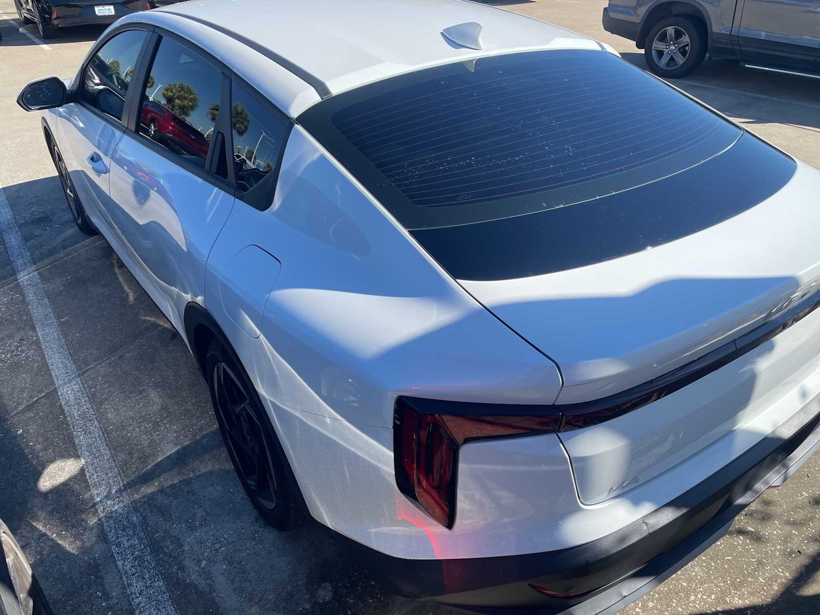 2025 Kia K4 EX photo 2