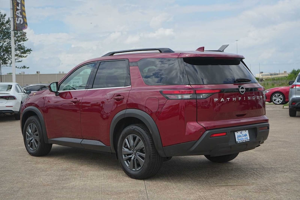 Used 2025 Nissan Pathfinder SV SUV