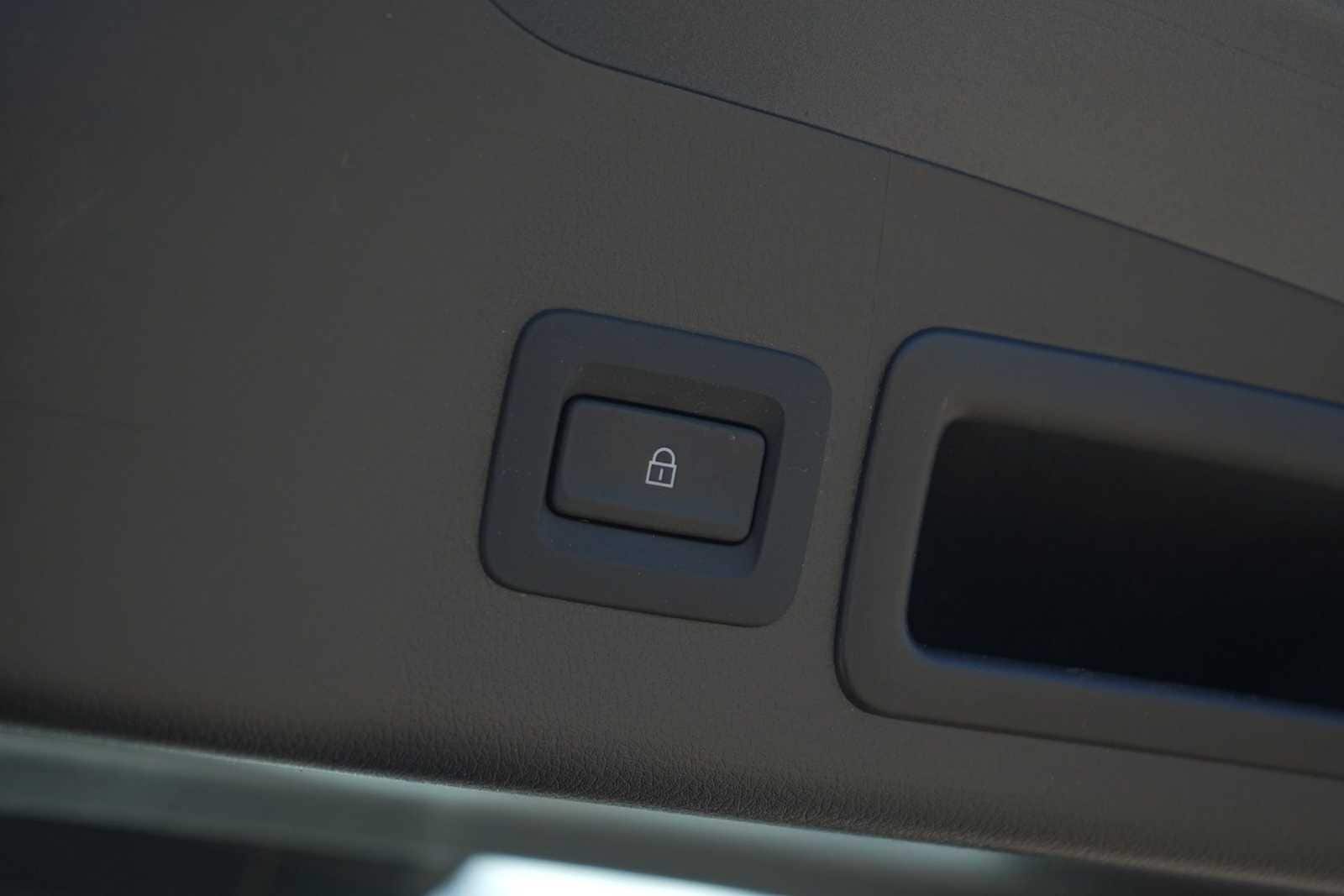 Thumbnail: 2024 Mazda Mazda3 - 26