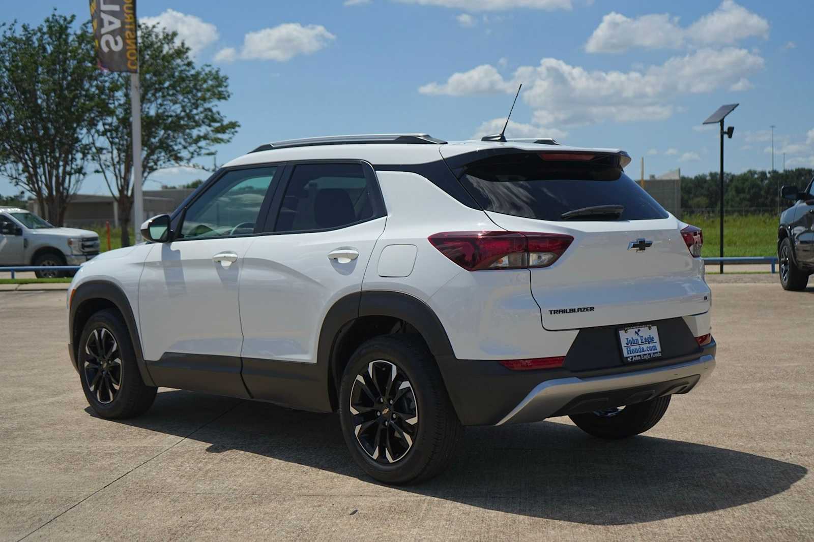 Thumbnail: 2023 Chevrolet TrailBlazer - 4