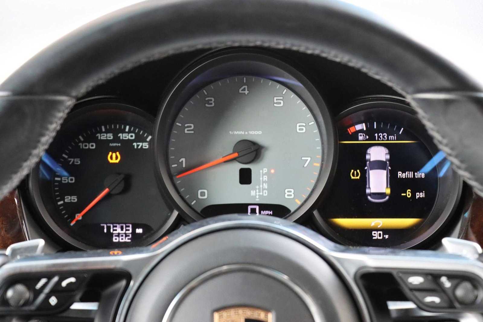 Thumbnail: 2017 Porsche Macan - 20