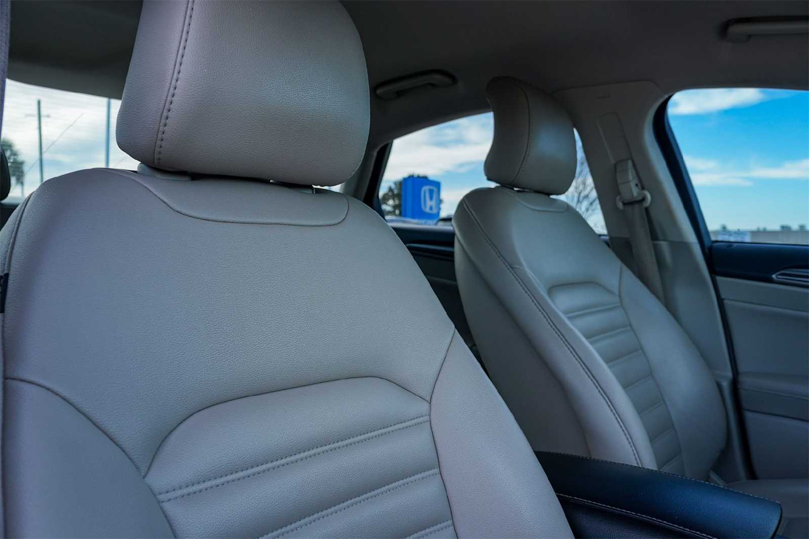 Thumbnail: 2019 Ford Fusion - 14