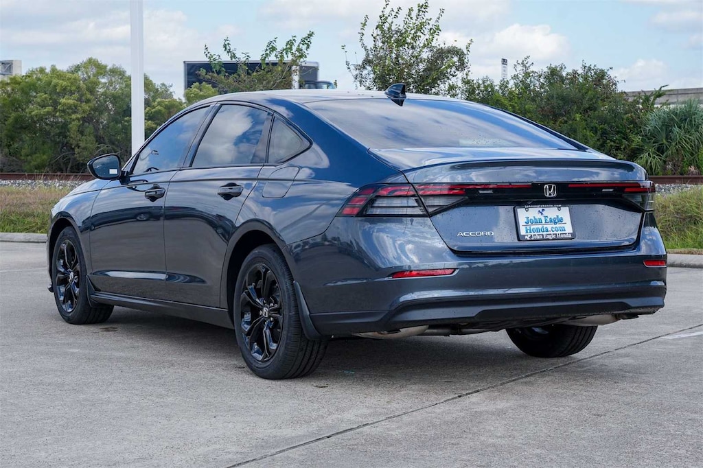 New 2025 Honda Accord SE Sedan