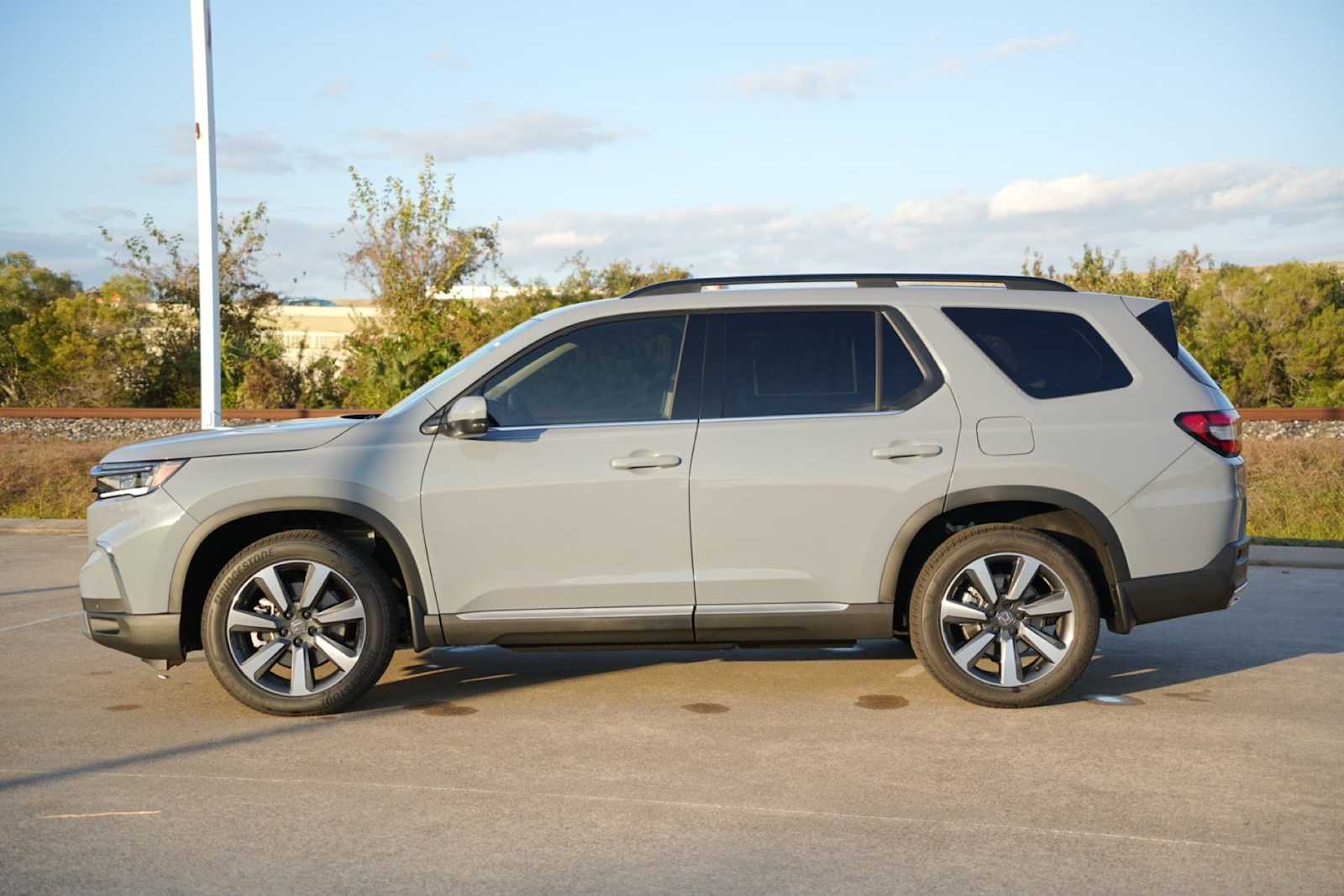 Thumbnail: 2025 Honda Pilot - 3