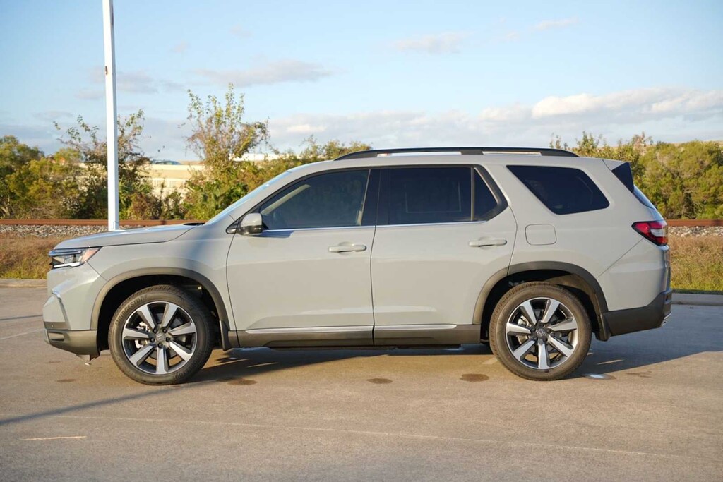 New 2025 Honda Pilot Touring SUV