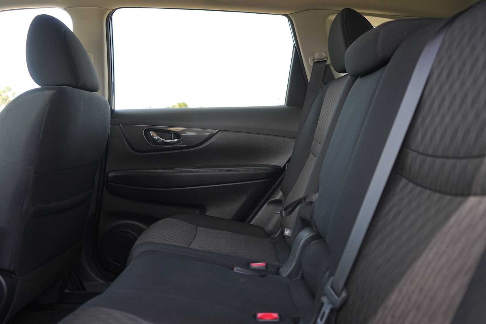 Thumbnail: 2020 Nissan Rogue - 14