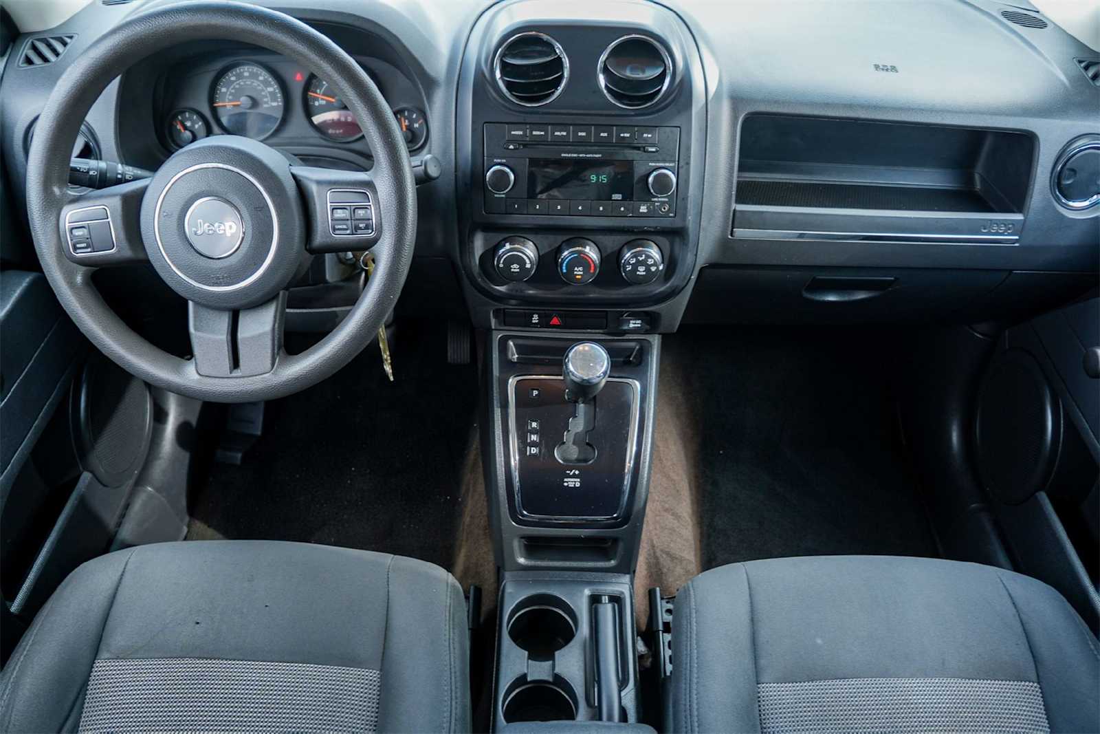 Thumbnail: 2015 Jeep Patriot - 10