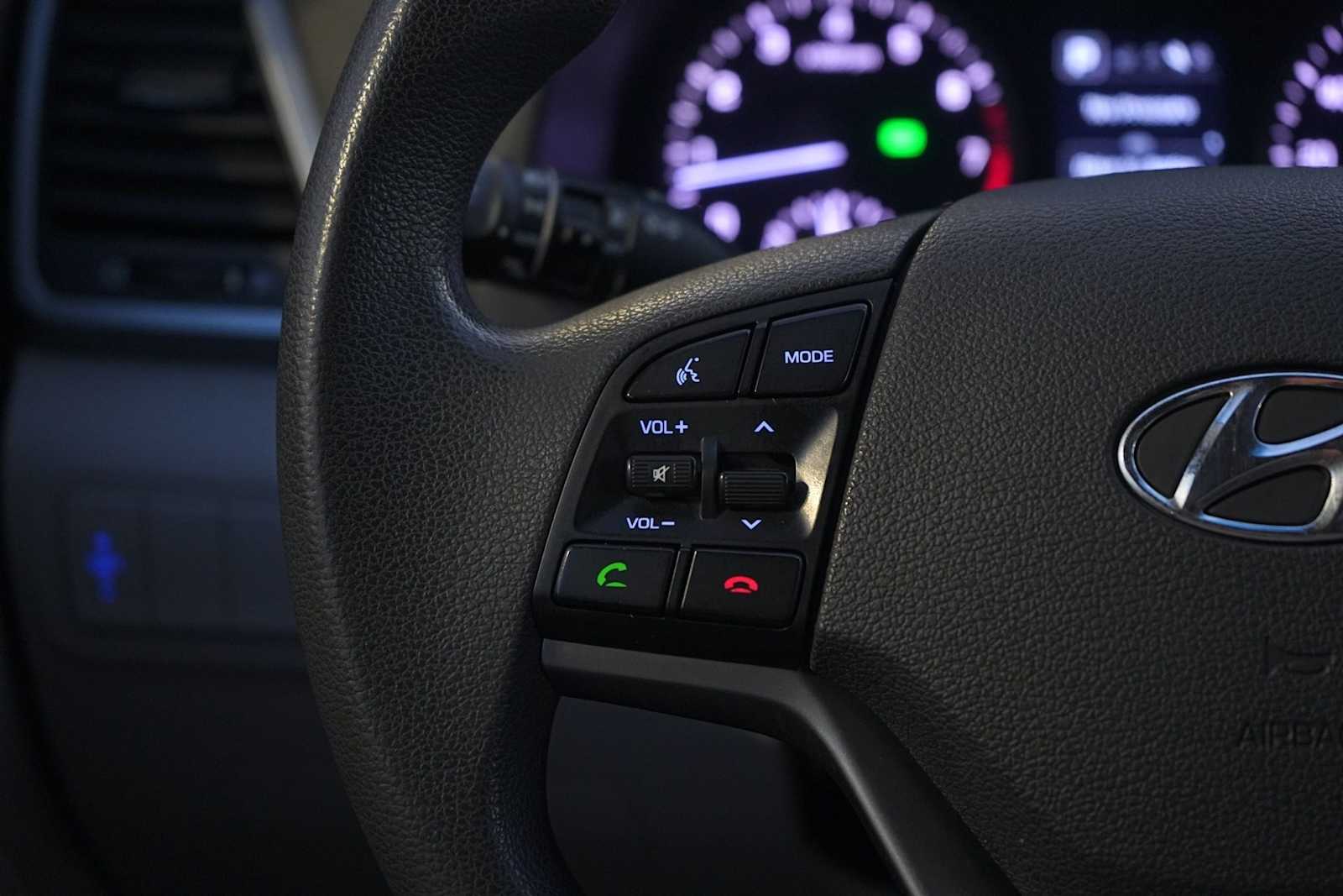 Thumbnail: 2016 Hyundai Tucson - 17