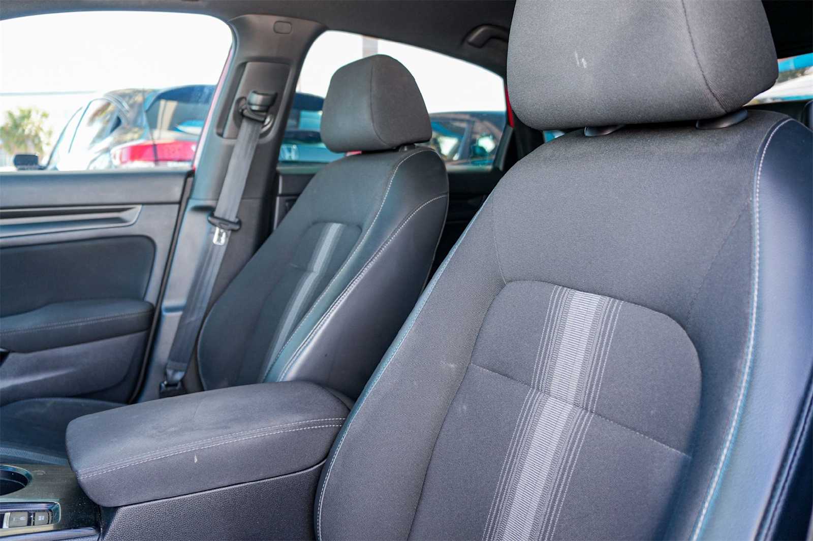 Thumbnail: 2022 Honda Civic - 11