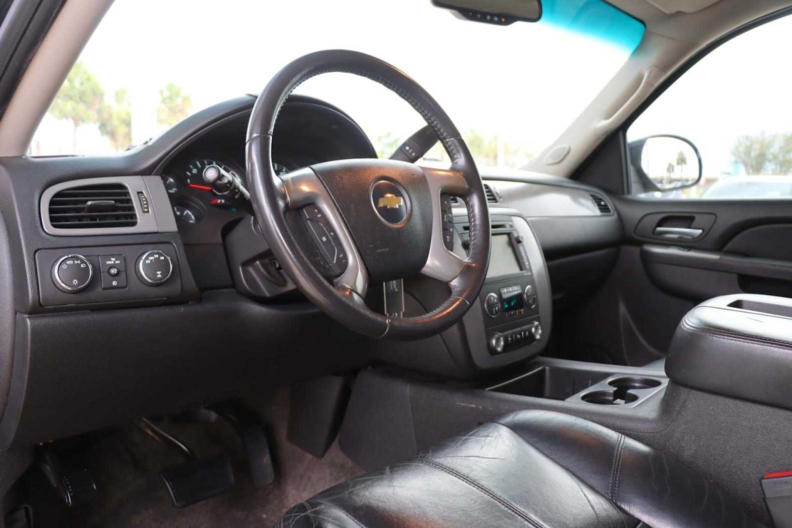 Thumbnail: 2011 Chevrolet Tahoe - 2