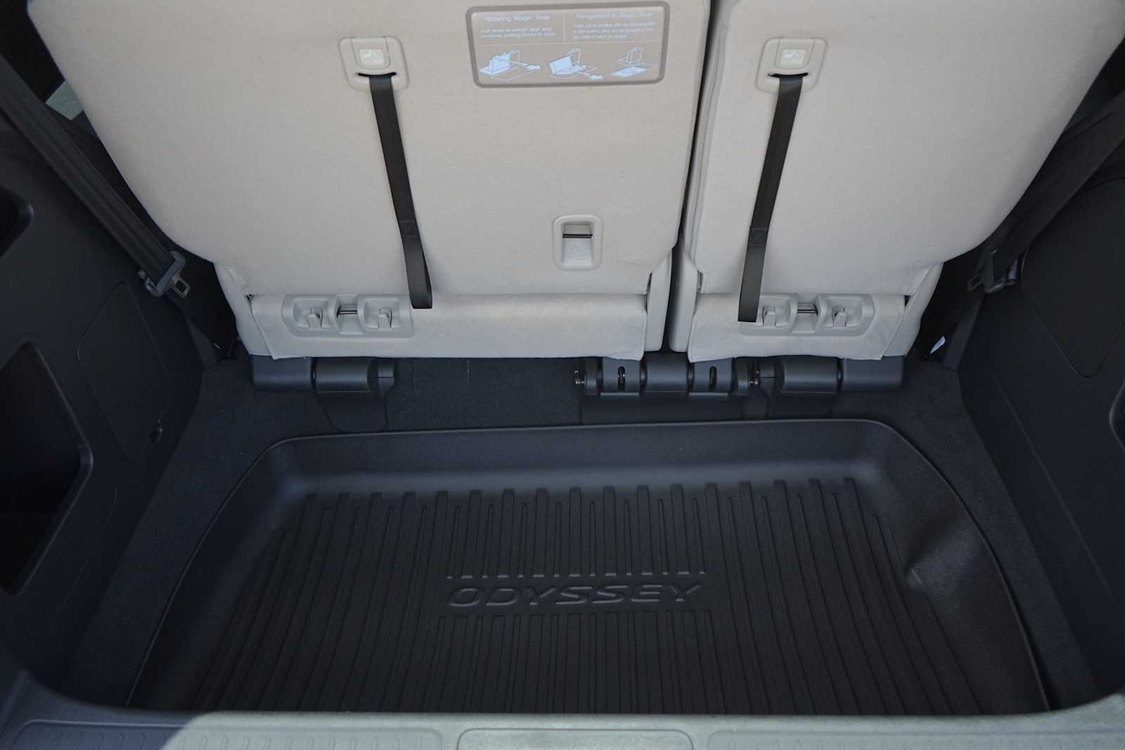 Thumbnail: 2026 Honda Odyssey - 9