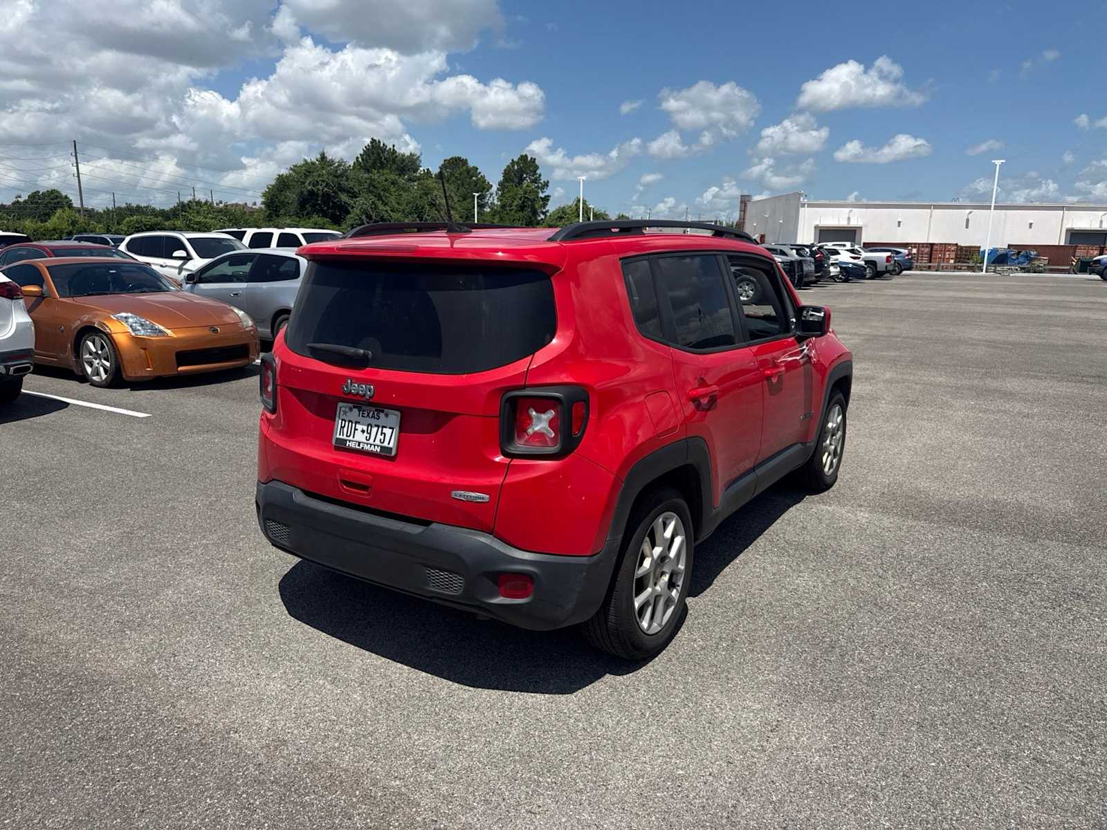 Thumbnail: 2019 Jeep Renegade - 3