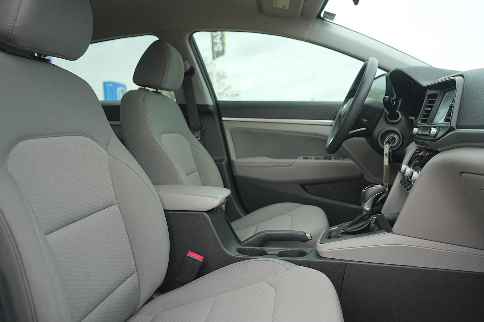 Thumbnail: 2020 Hyundai Elantra - 15