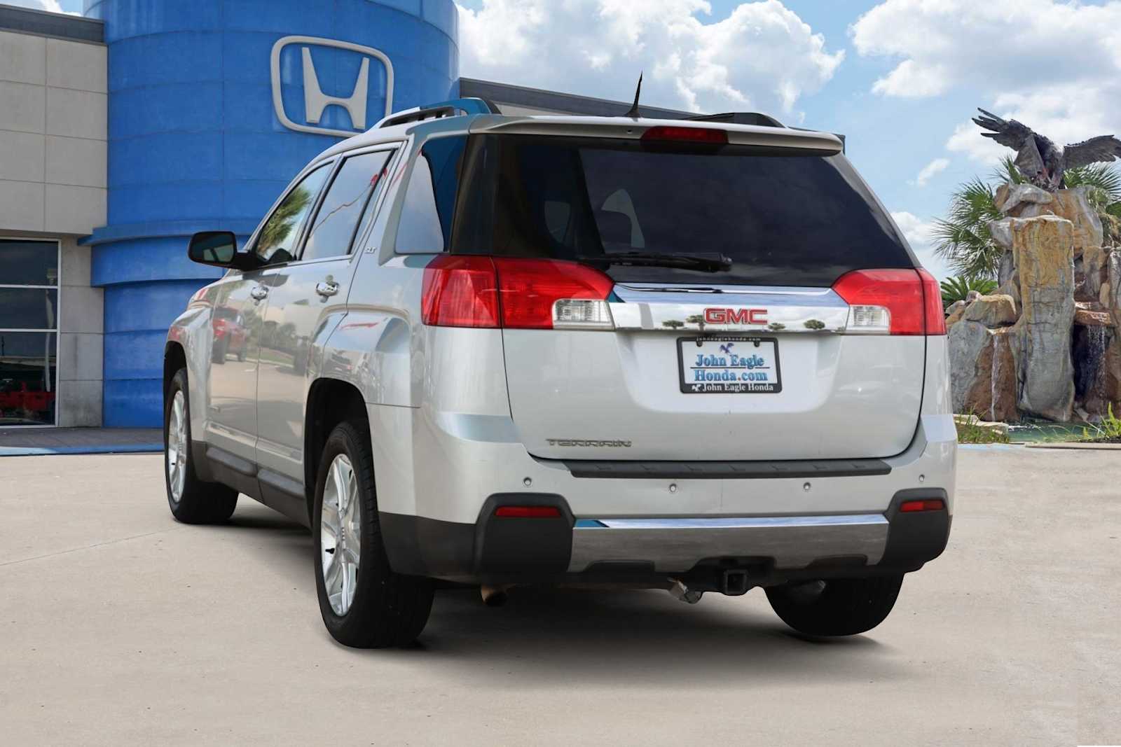 Thumbnail: 2010 GMC Terrain - 4