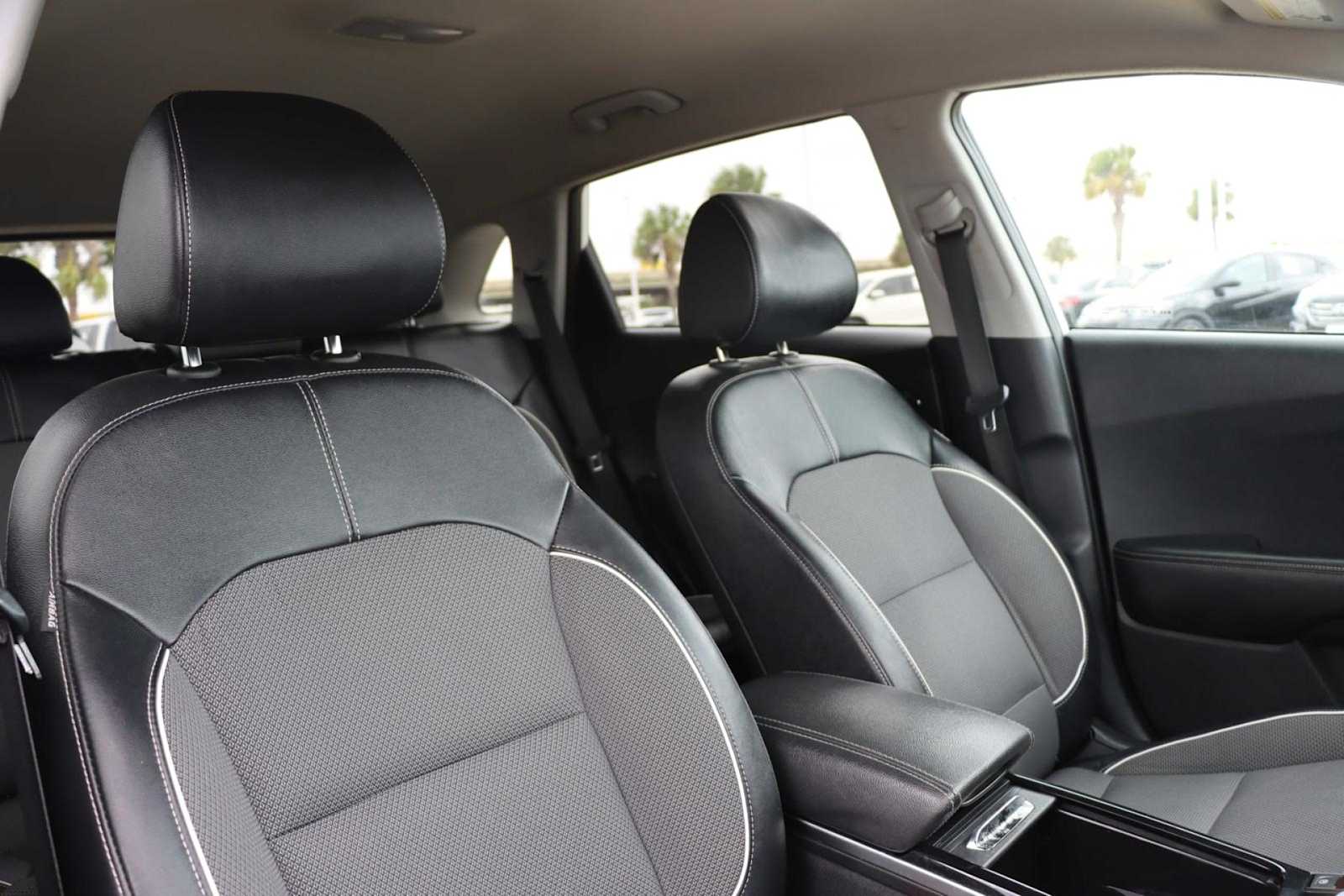 2022 Kia Niro S 12