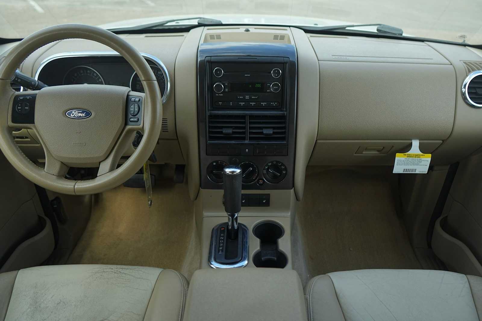 Thumbnail: 2010 Ford Explorer - 10