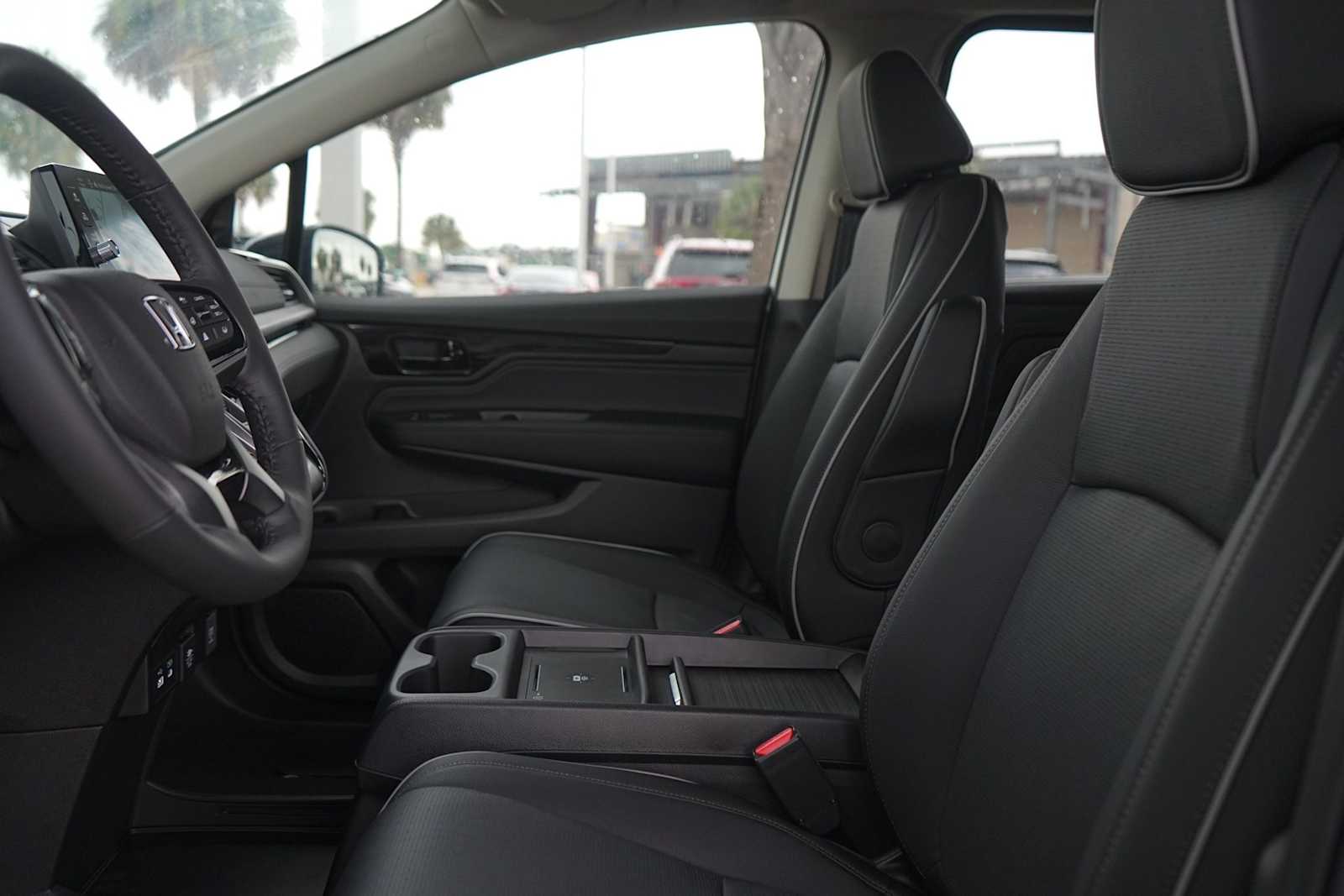 Thumbnail: 2026 Honda Odyssey - 11