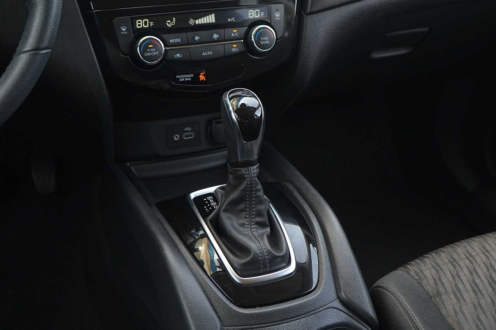 Thumbnail: 2020 Nissan Rogue - 21