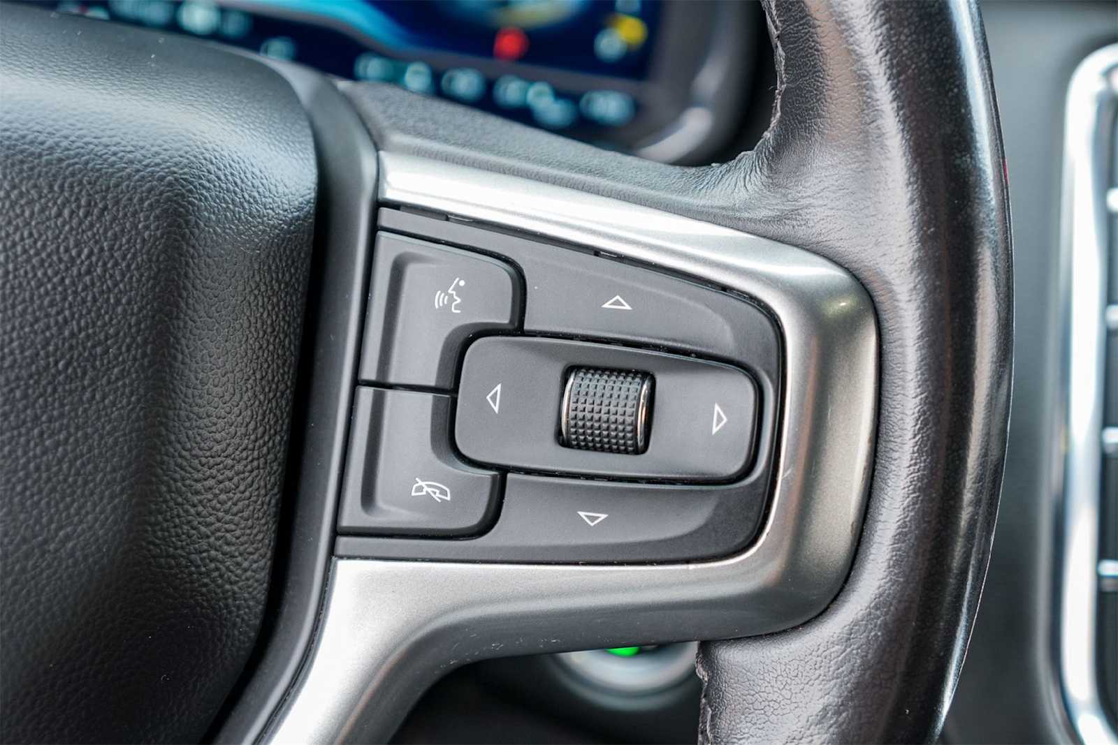 Thumbnail: 2022 Chevrolet Tahoe - 26