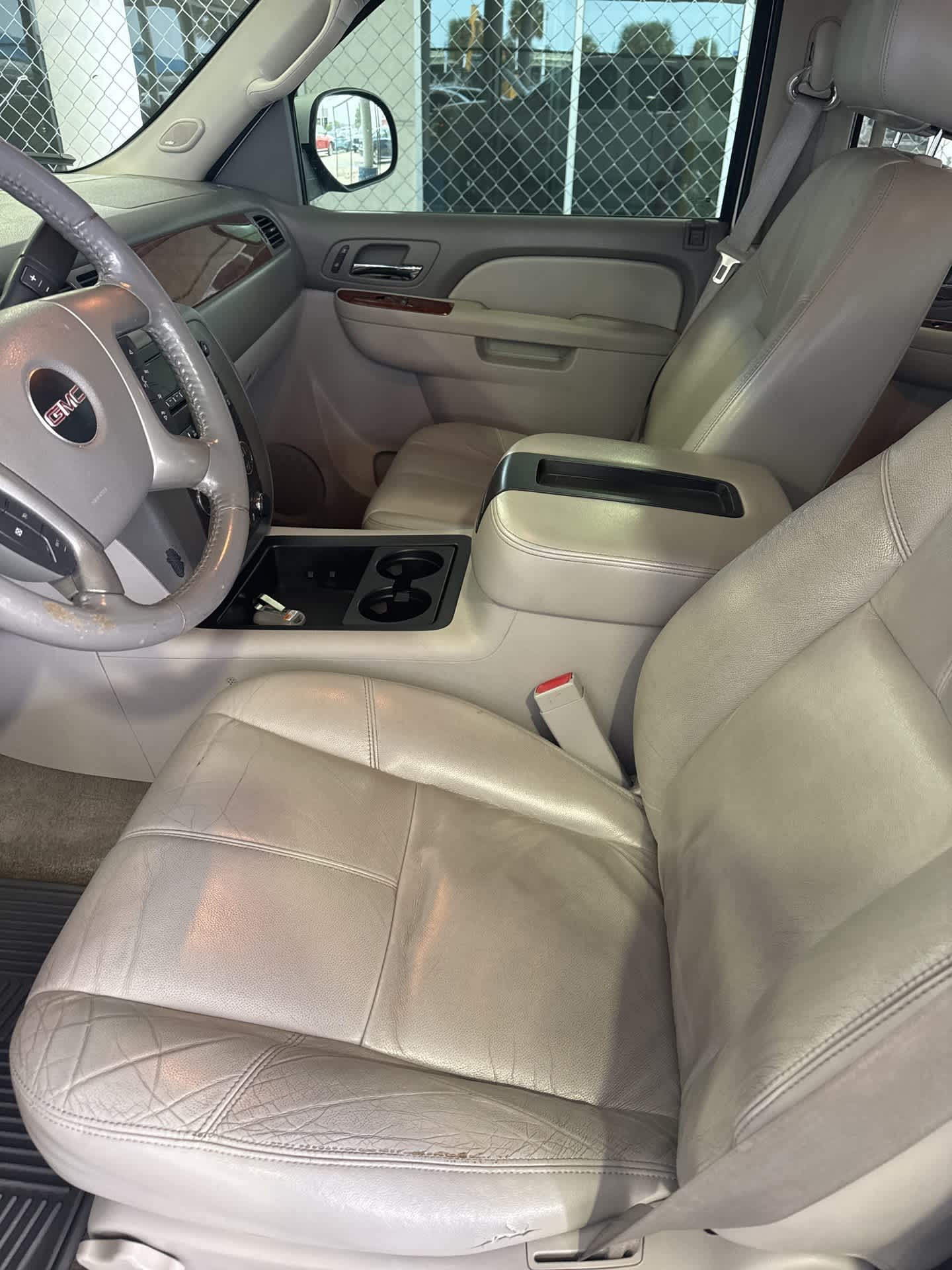 Thumbnail: 2013 GMC Yukon - 2