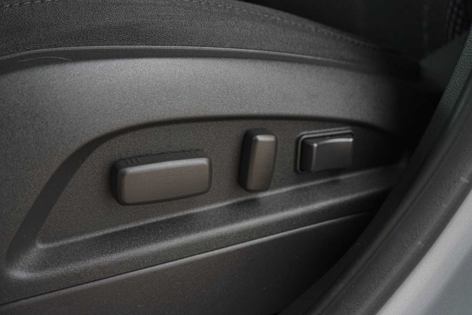 Thumbnail: 2013 Chevrolet Equinox - 12