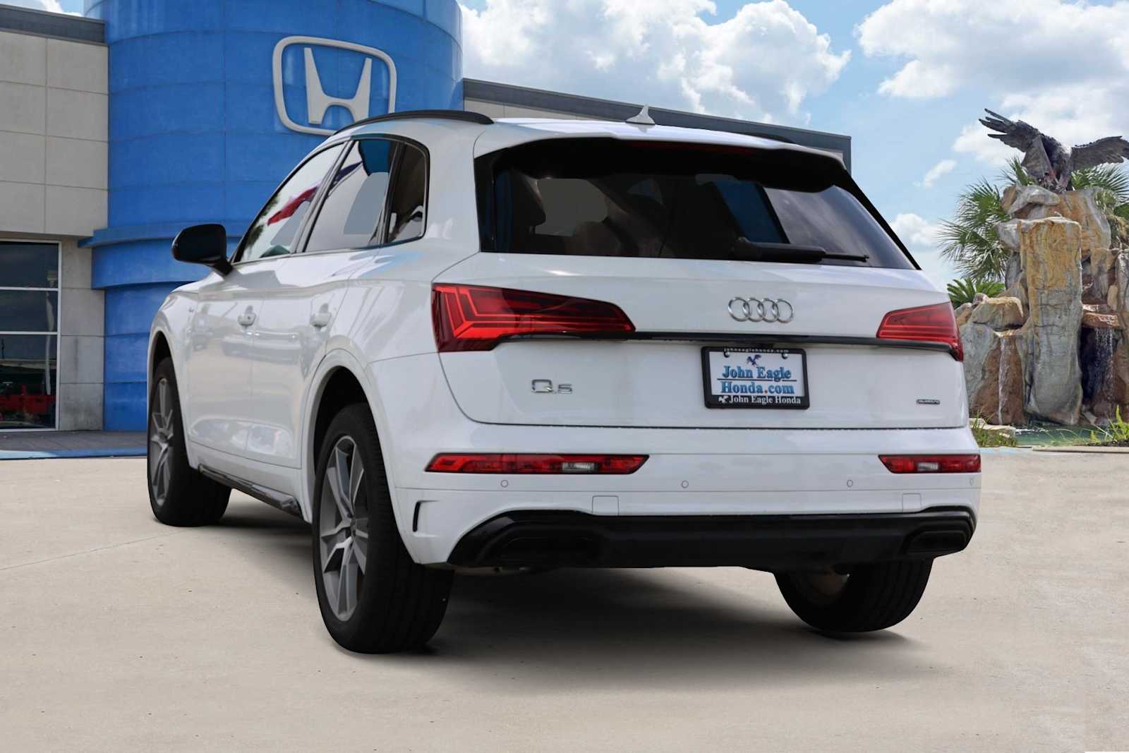 2025 Audi Q5 45 S line Premium photo 4