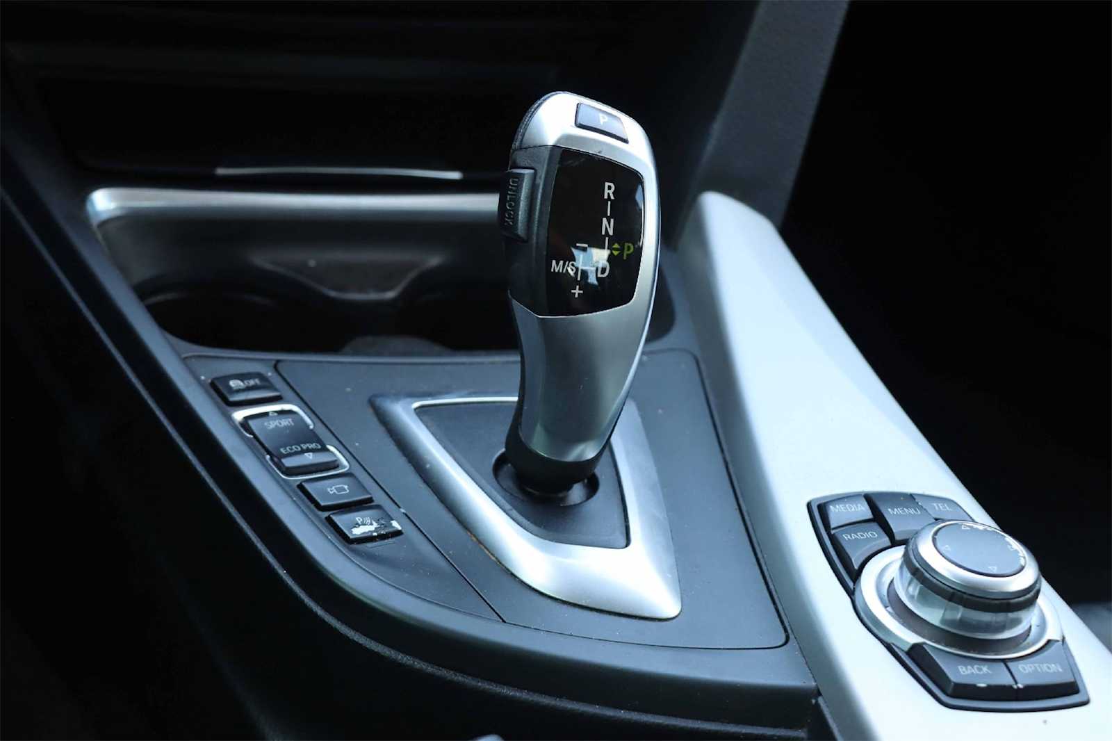 Thumbnail: 2013 BMW 3 Series - 17