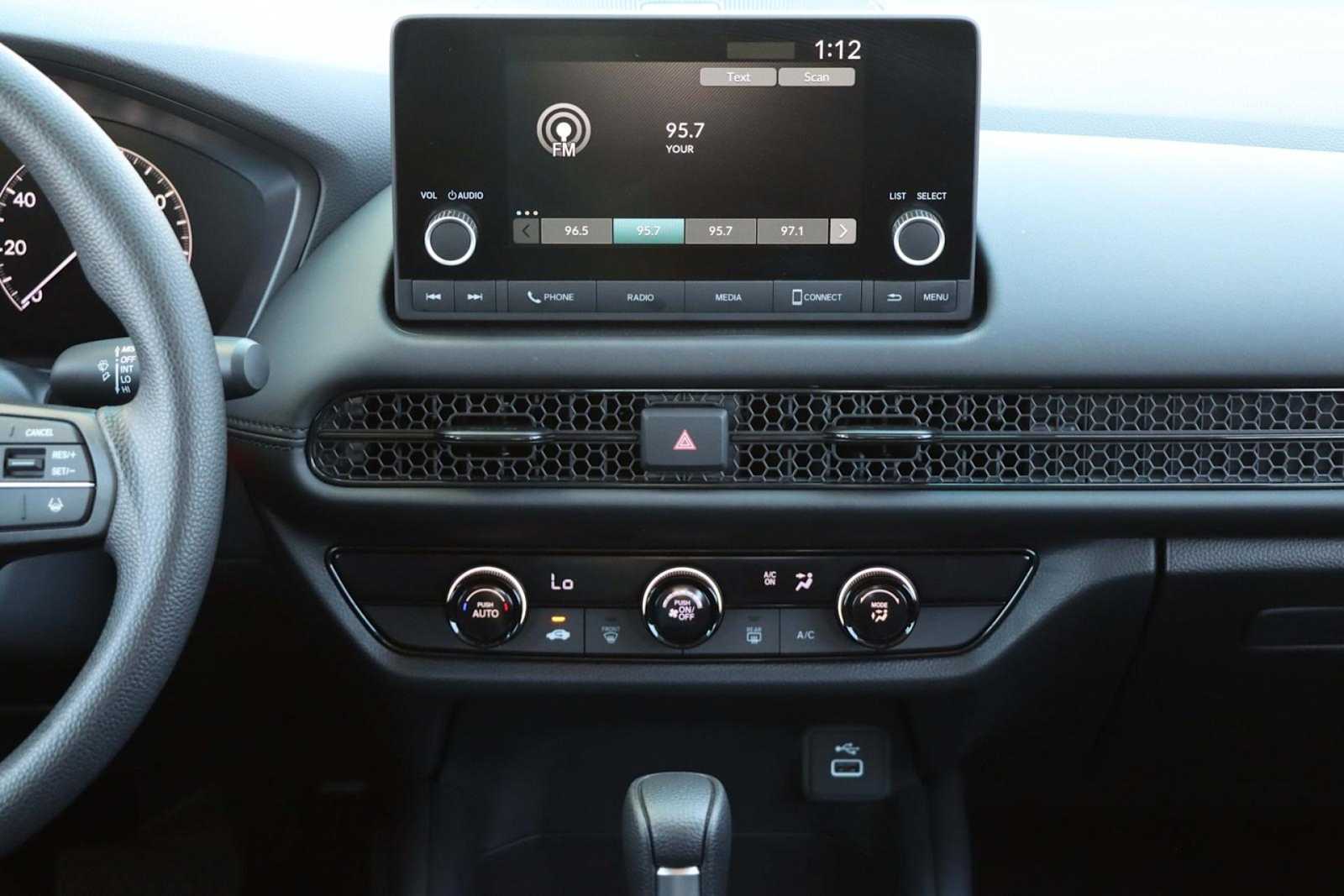 Thumbnail: 2025 Honda HR-V - 17