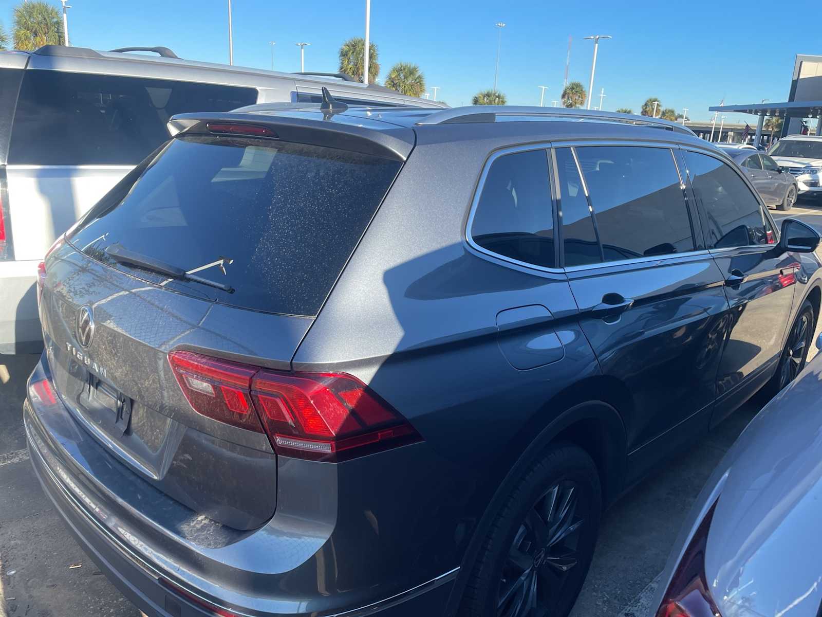 Thumbnail: 2024 Volkswagen Tiguan - 3