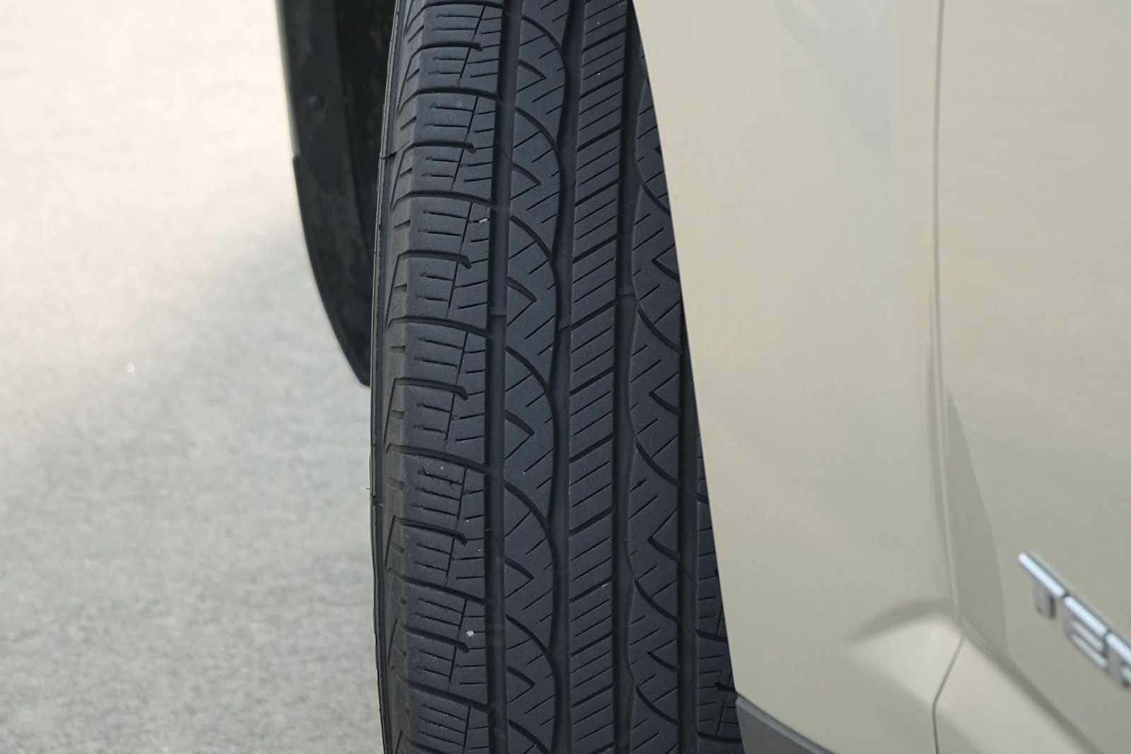 Thumbnail: 2015 GMC Terrain - 29