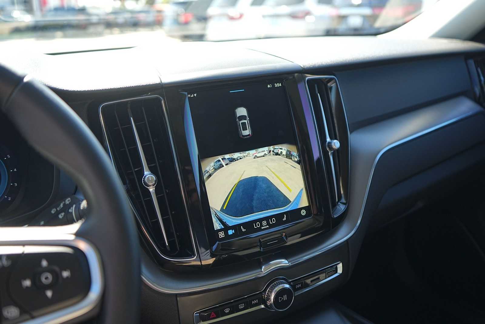 Thumbnail: 2024 Volvo XC60 - 22