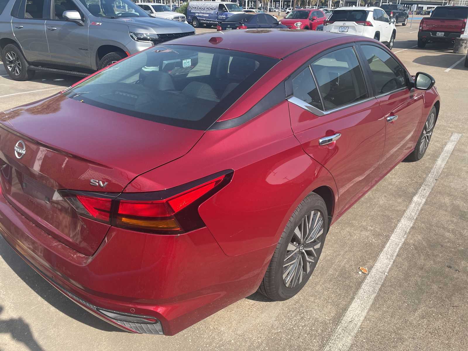 2024 Nissan Altima 2.5 SV photo 3