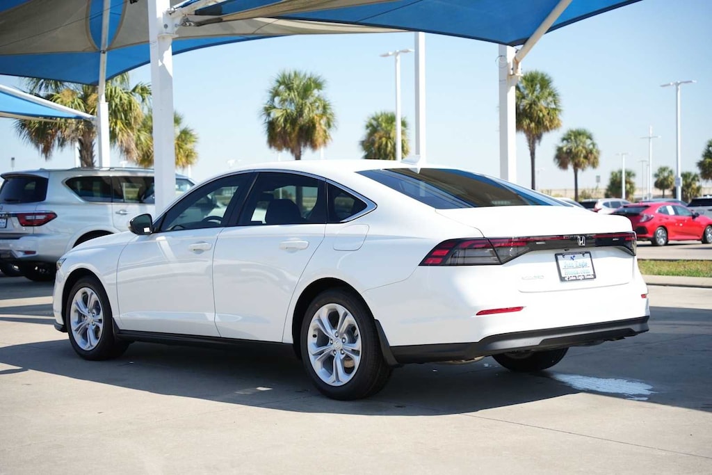 New 2025 Honda Accord LX Sedan