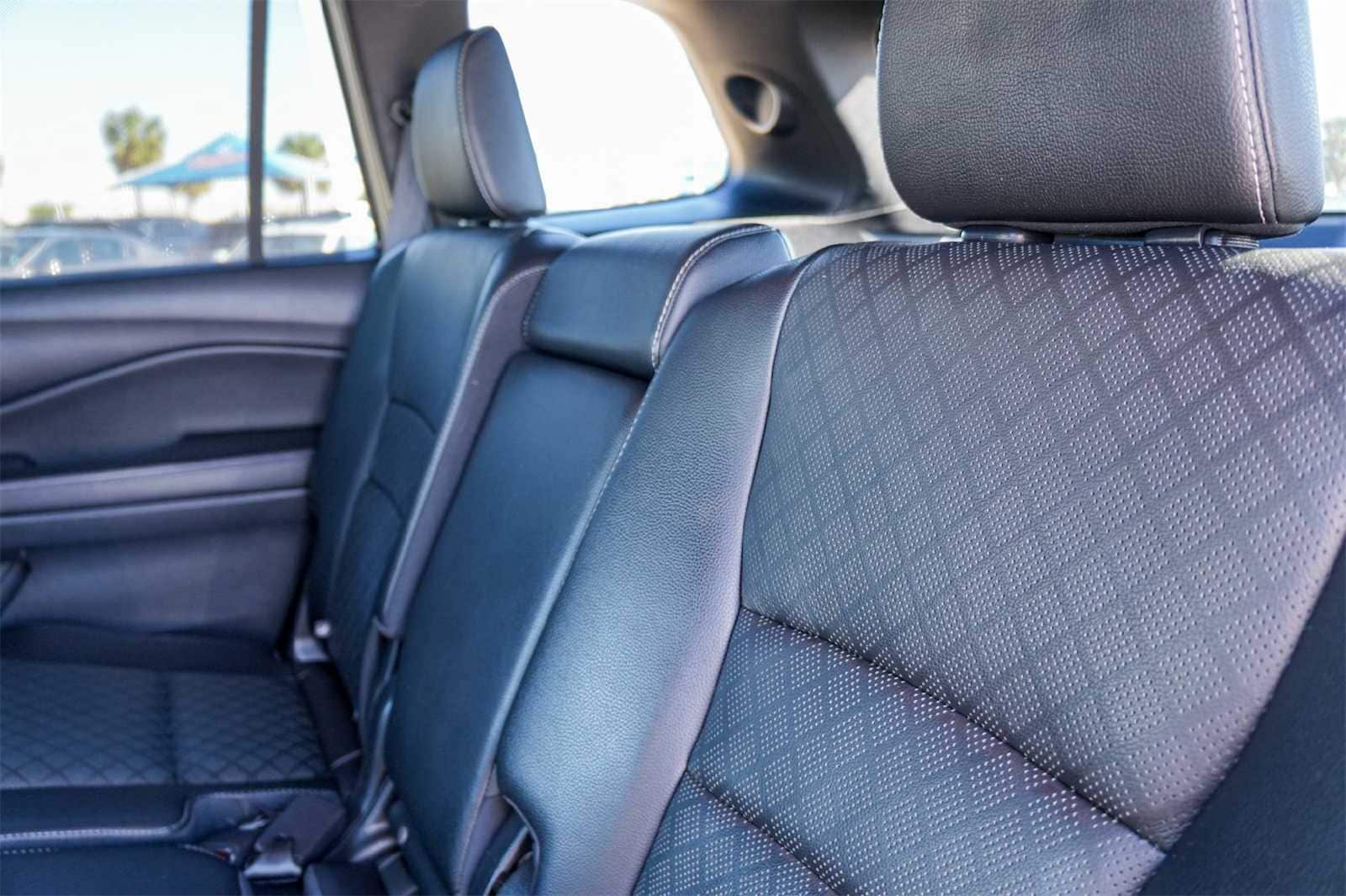 Thumbnail: 2019 Honda Passport - 13