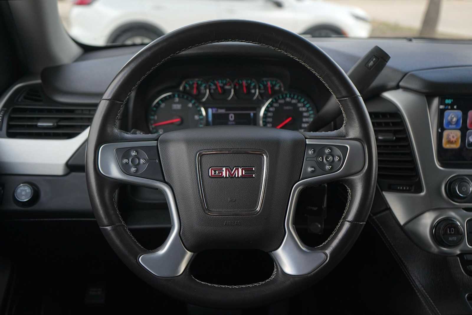 Thumbnail: 2018 GMC Yukon - 16