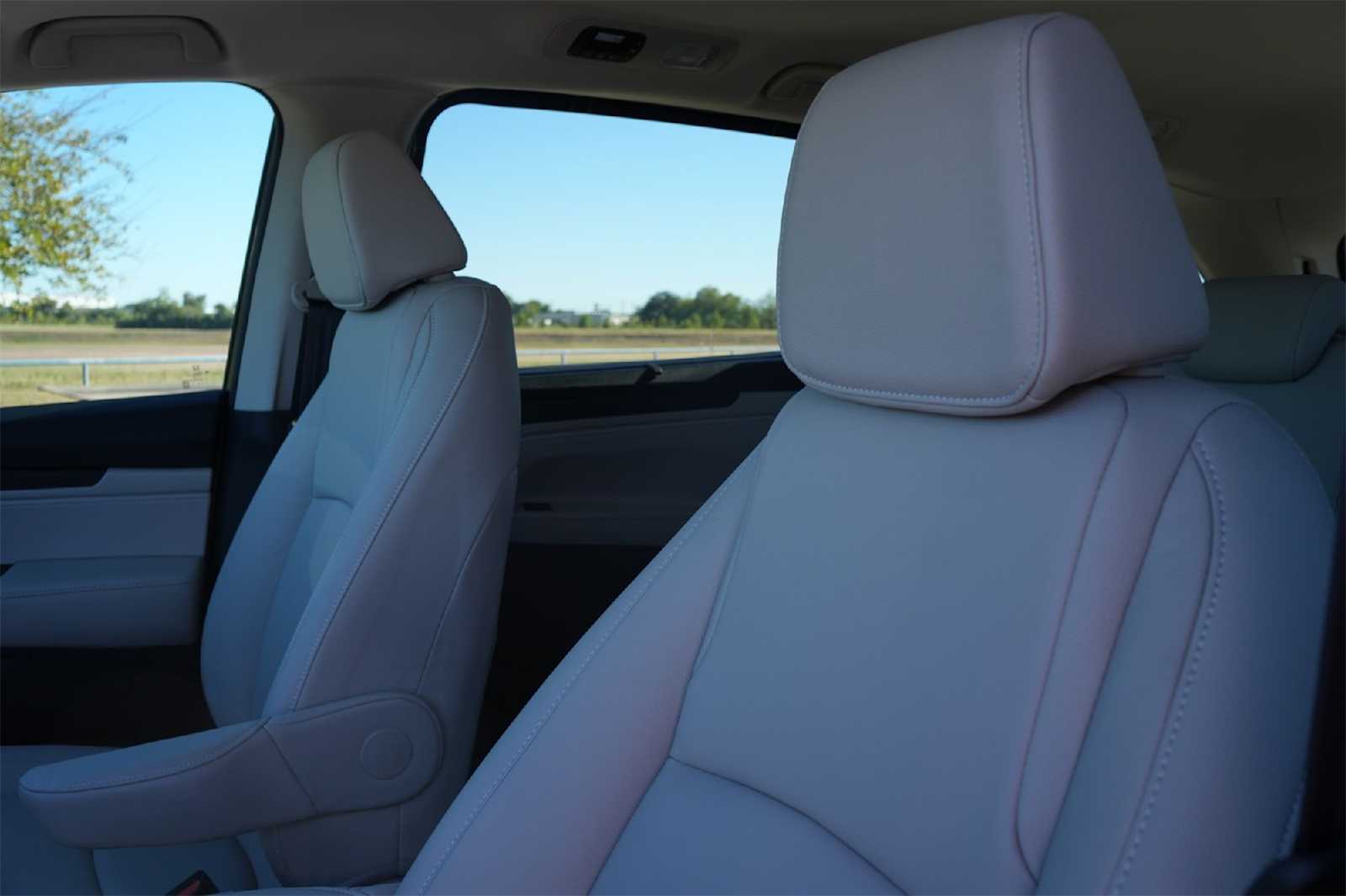 Thumbnail: 2026 Honda Odyssey - 11