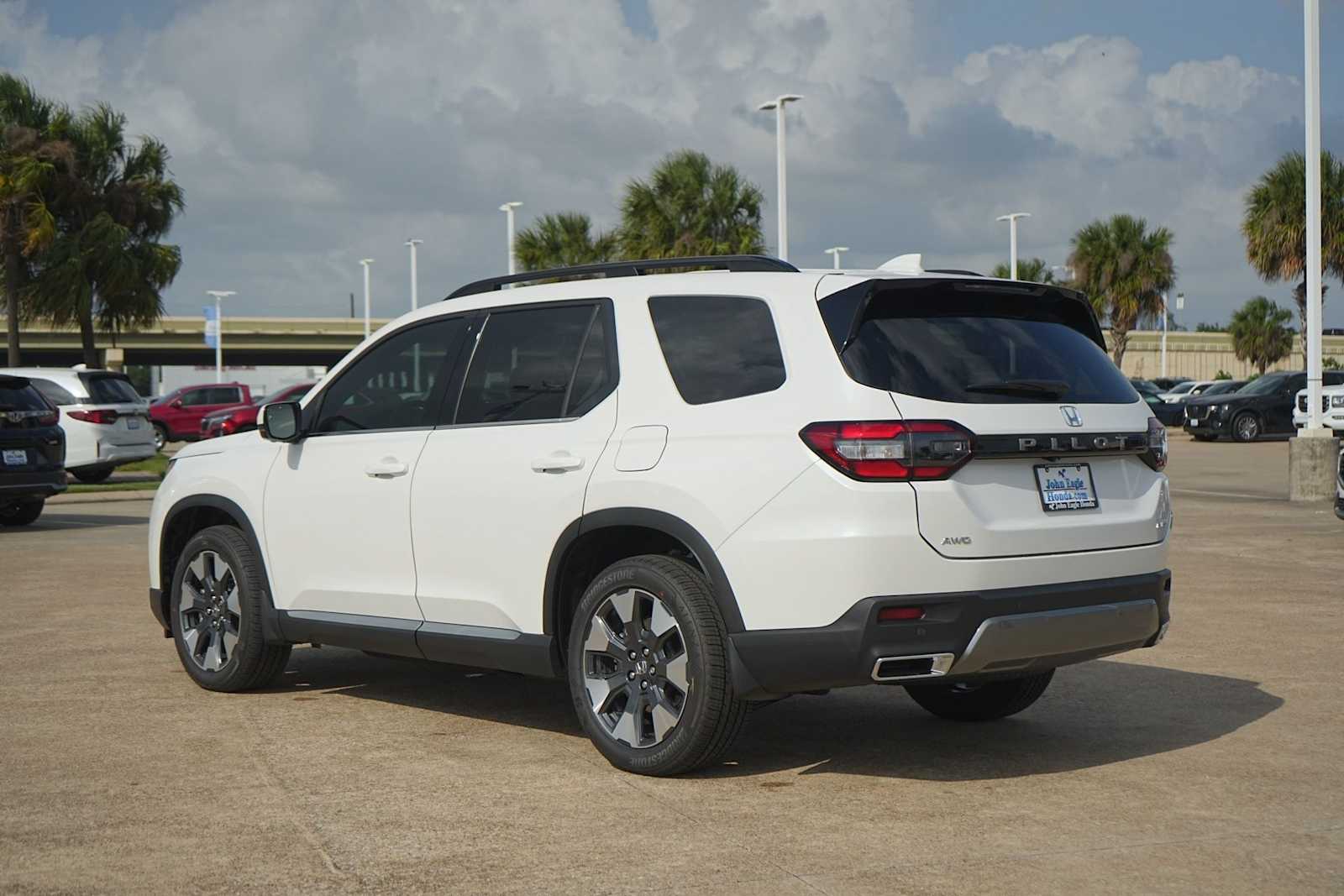 Thumbnail: 2026 Honda Pilot - 4