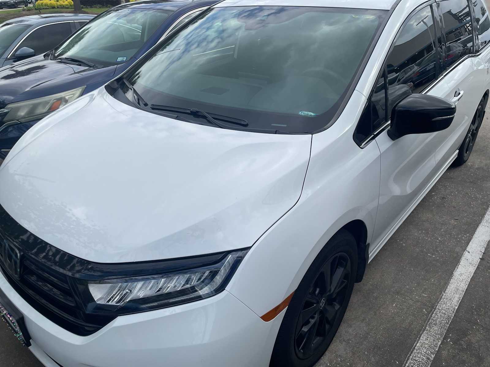 2023 Honda Odyssey SPORT's photo