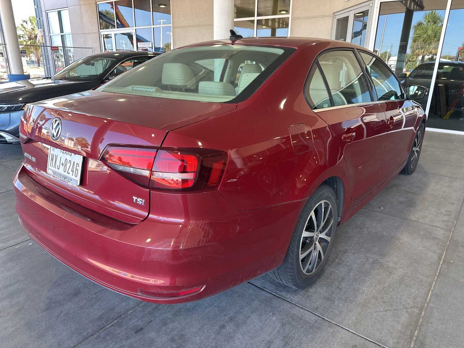 Thumbnail: 2017 Volkswagen Jetta - 3