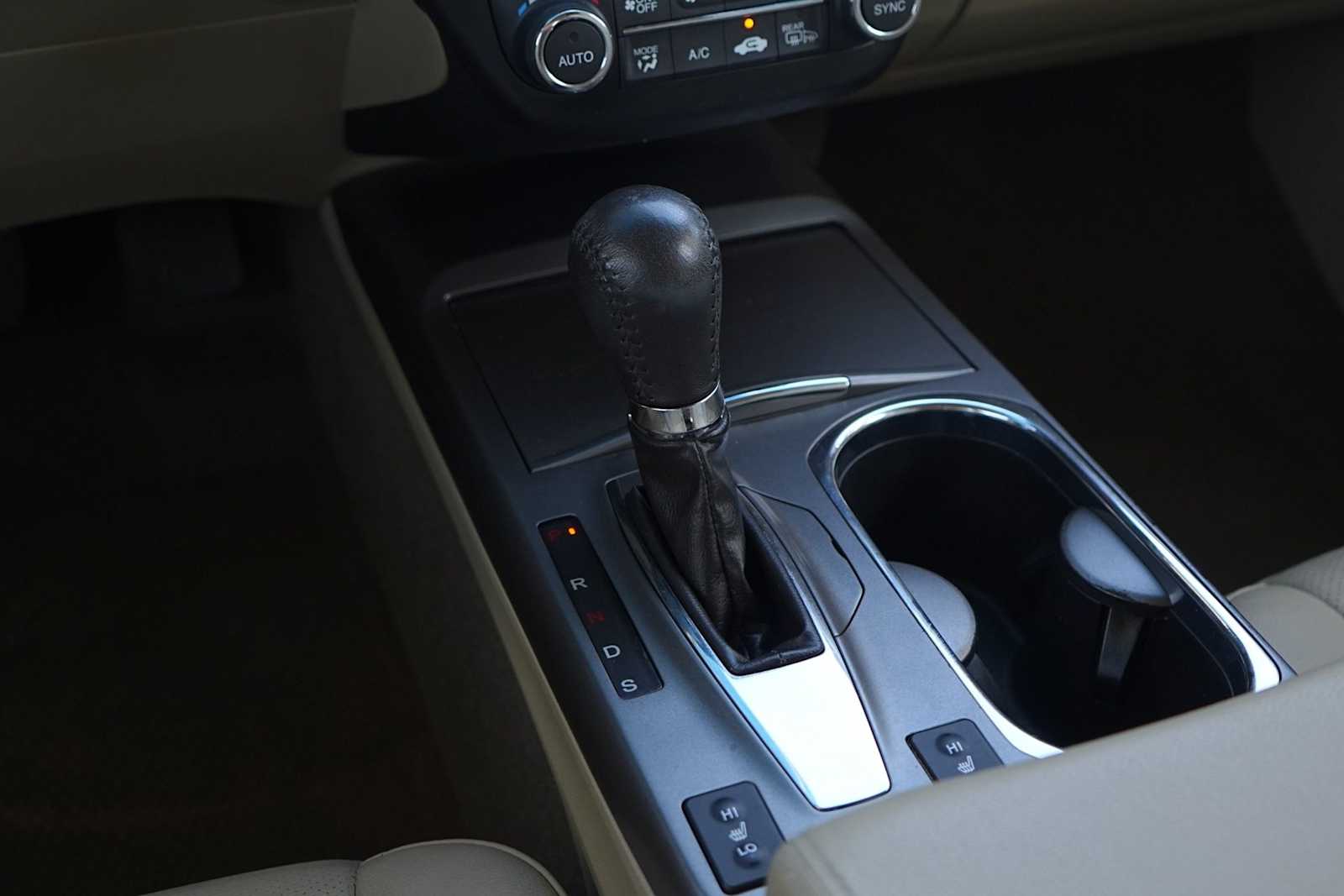 Thumbnail: 2015 Acura RDX - 20