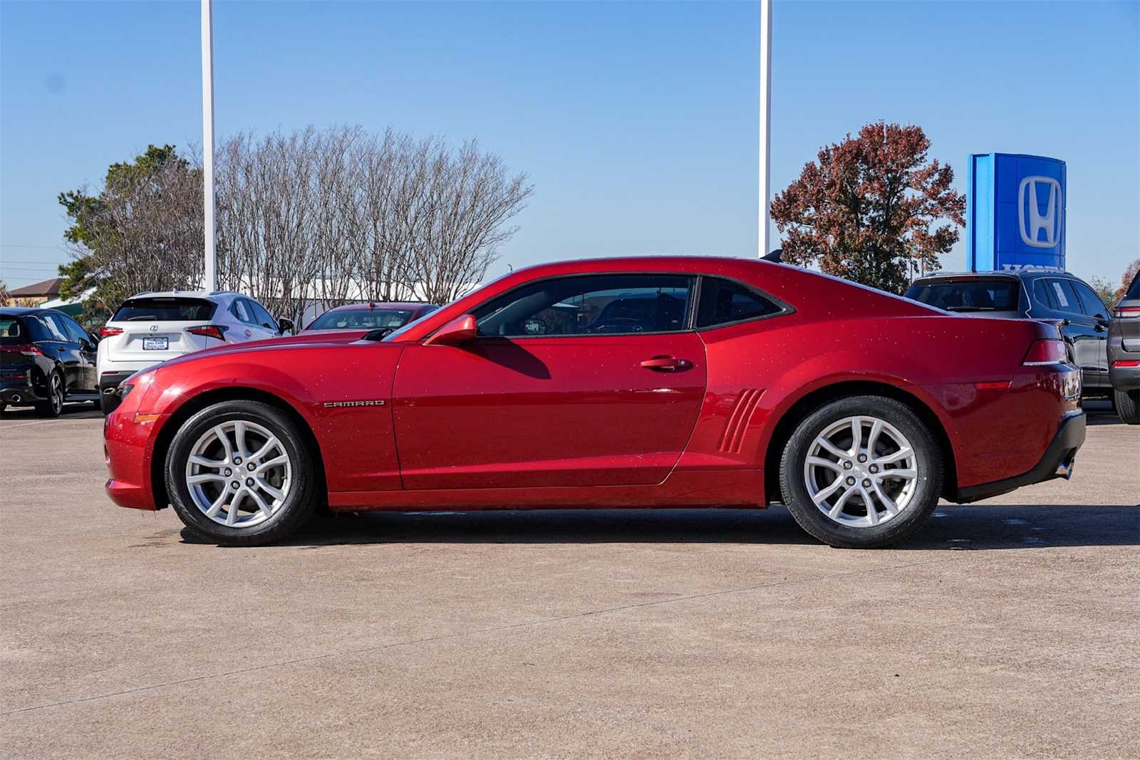 Thumbnail: 2015 Chevrolet Camaro - 3