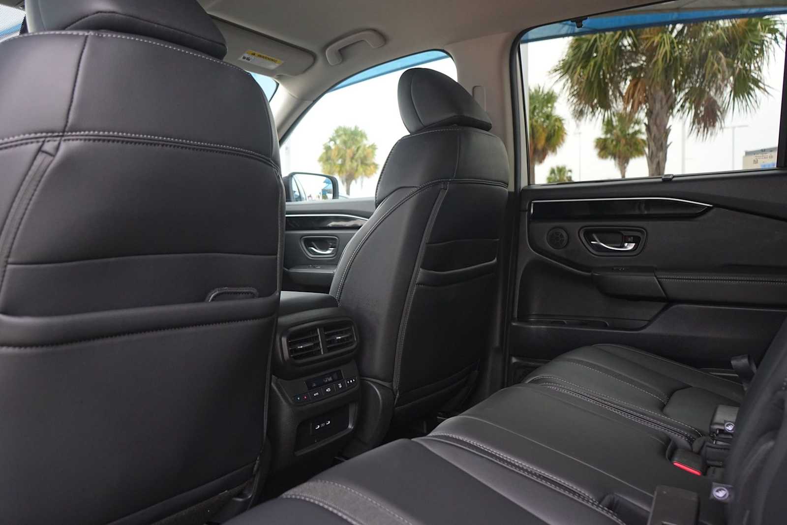 Thumbnail: 2025 Honda Pilot - 13