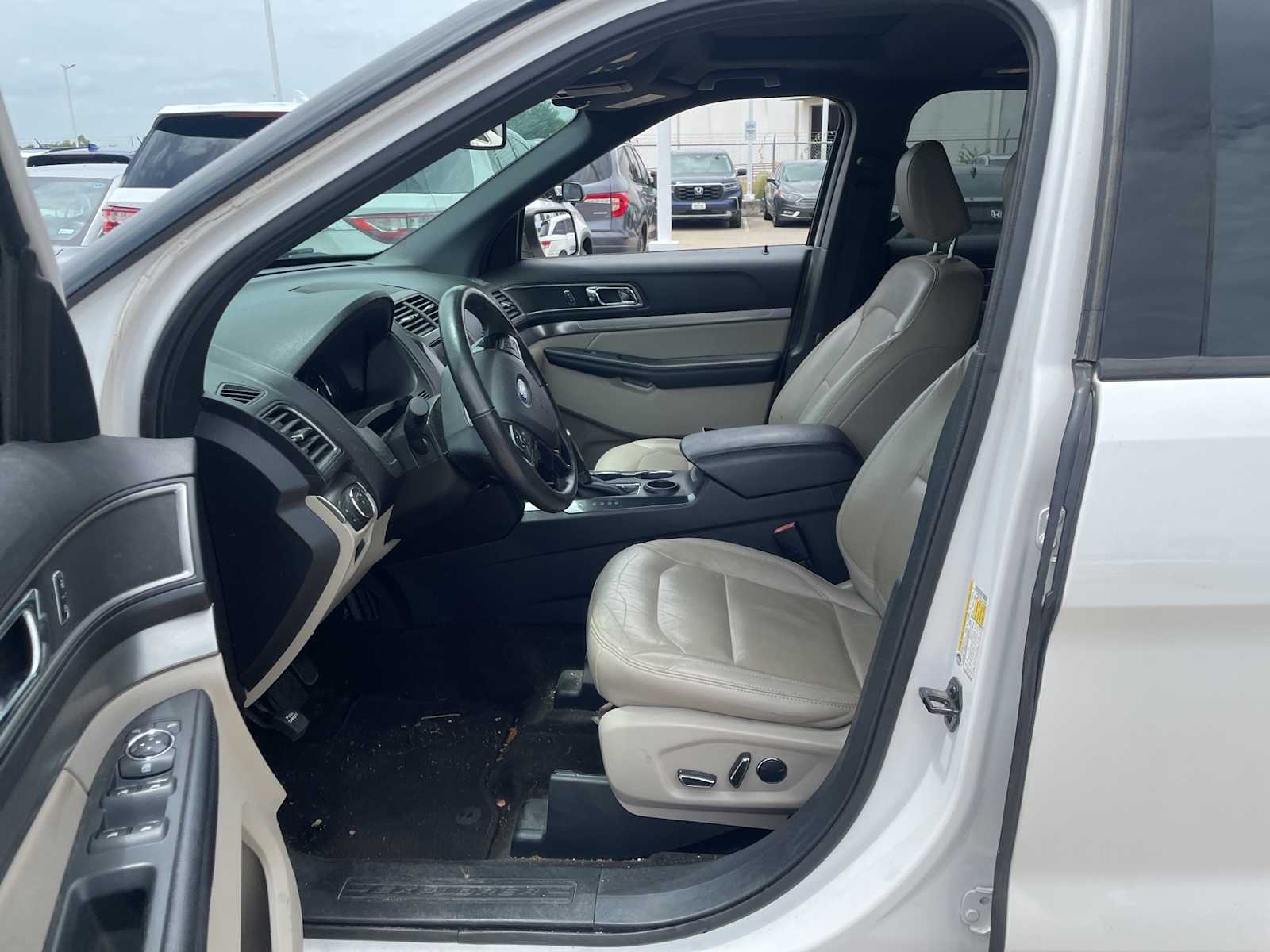 Thumbnail: 2018 Ford Explorer - 5