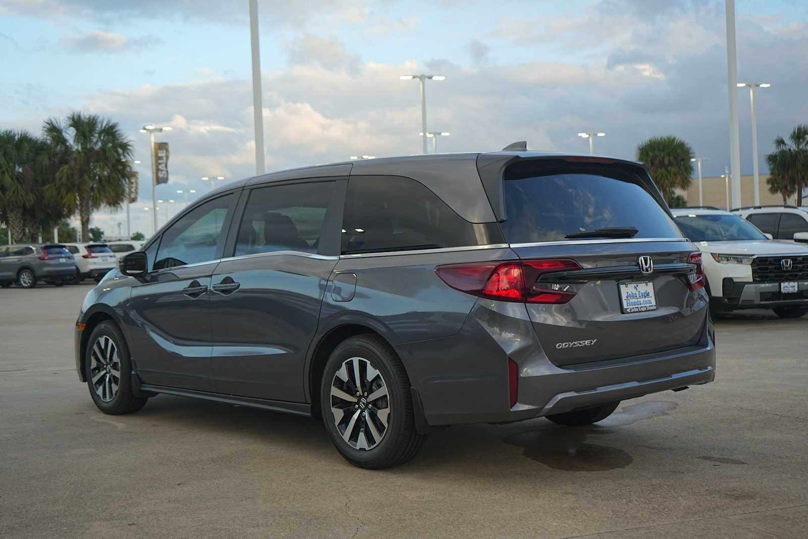 Thumbnail: 2026 Honda Odyssey - 4