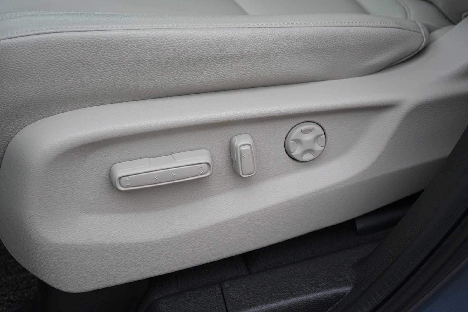 Thumbnail: 2026 Honda Odyssey - 12