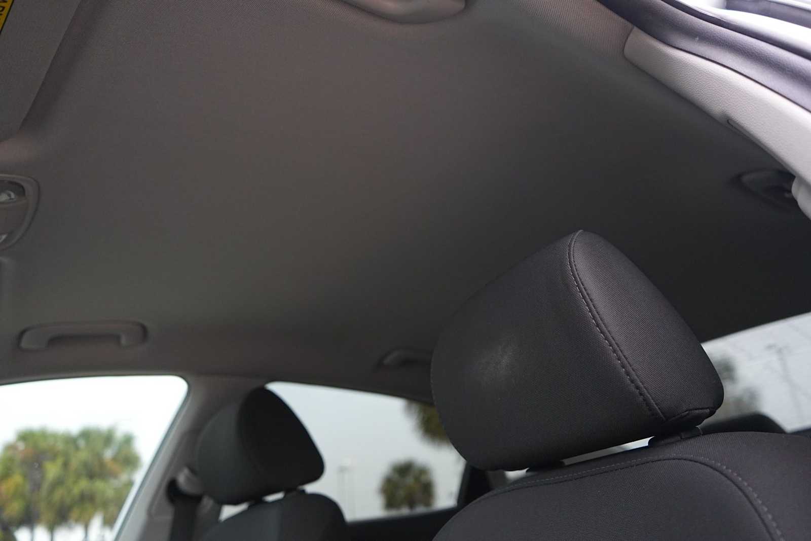 Thumbnail: 2018 Kia Optima - 26