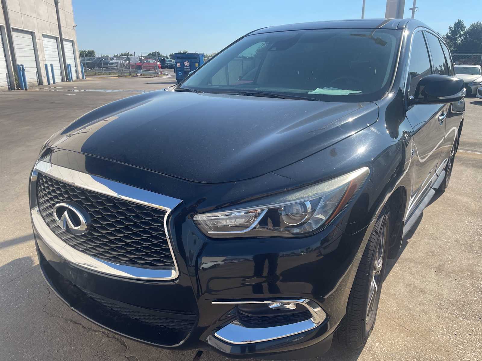 Thumbnail: 2019 INFINITI QX60 - 1