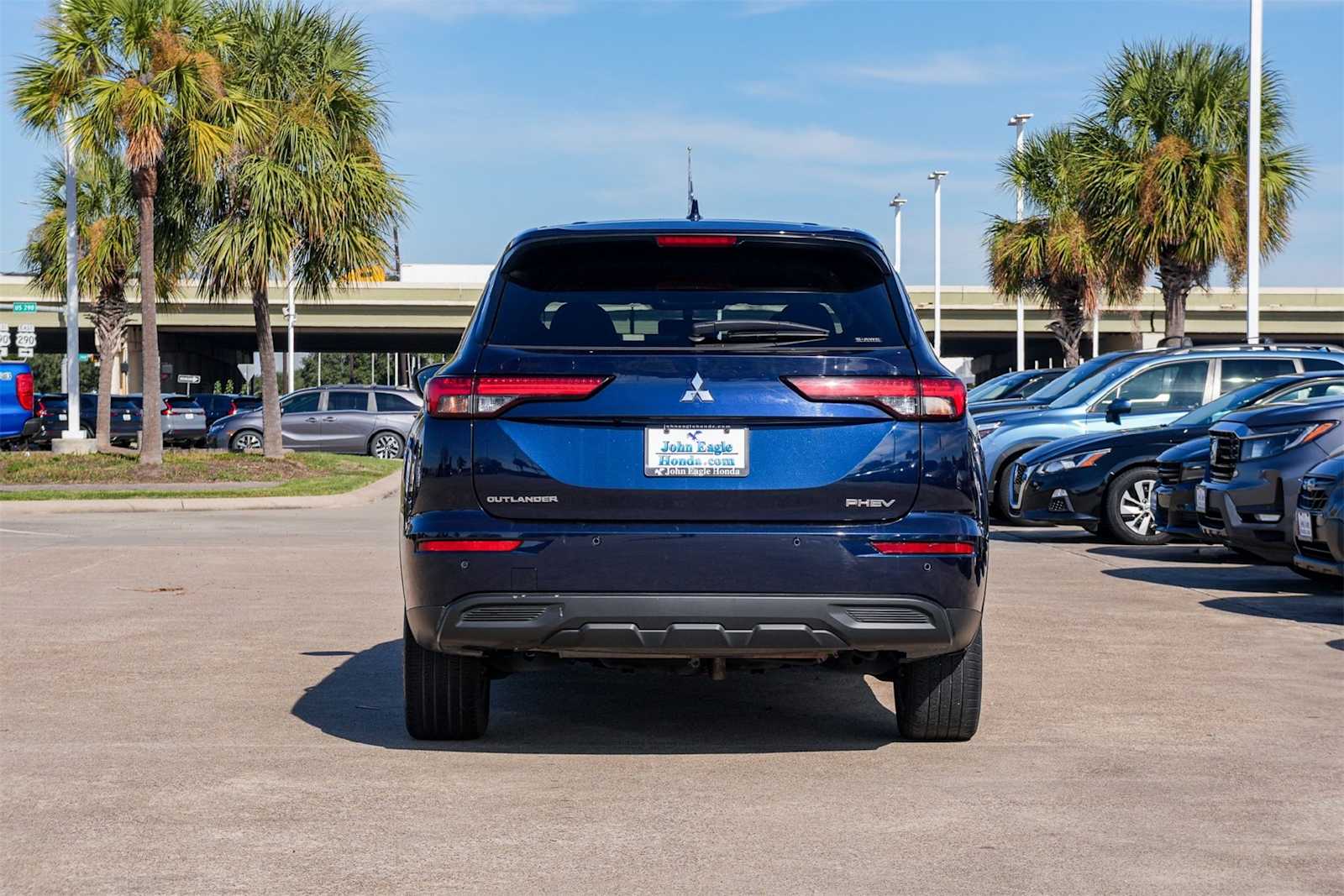 Thumbnail: 2024 Mitsubishi Outlander - 5