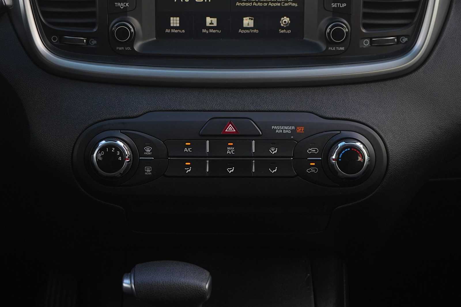 Thumbnail: 2019 Kia Sorento - 20