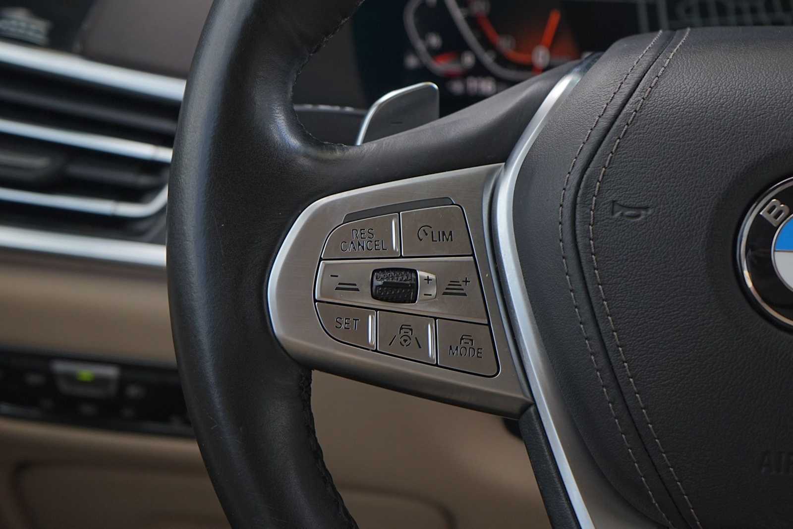 Thumbnail: 2019 BMW X7 - 23